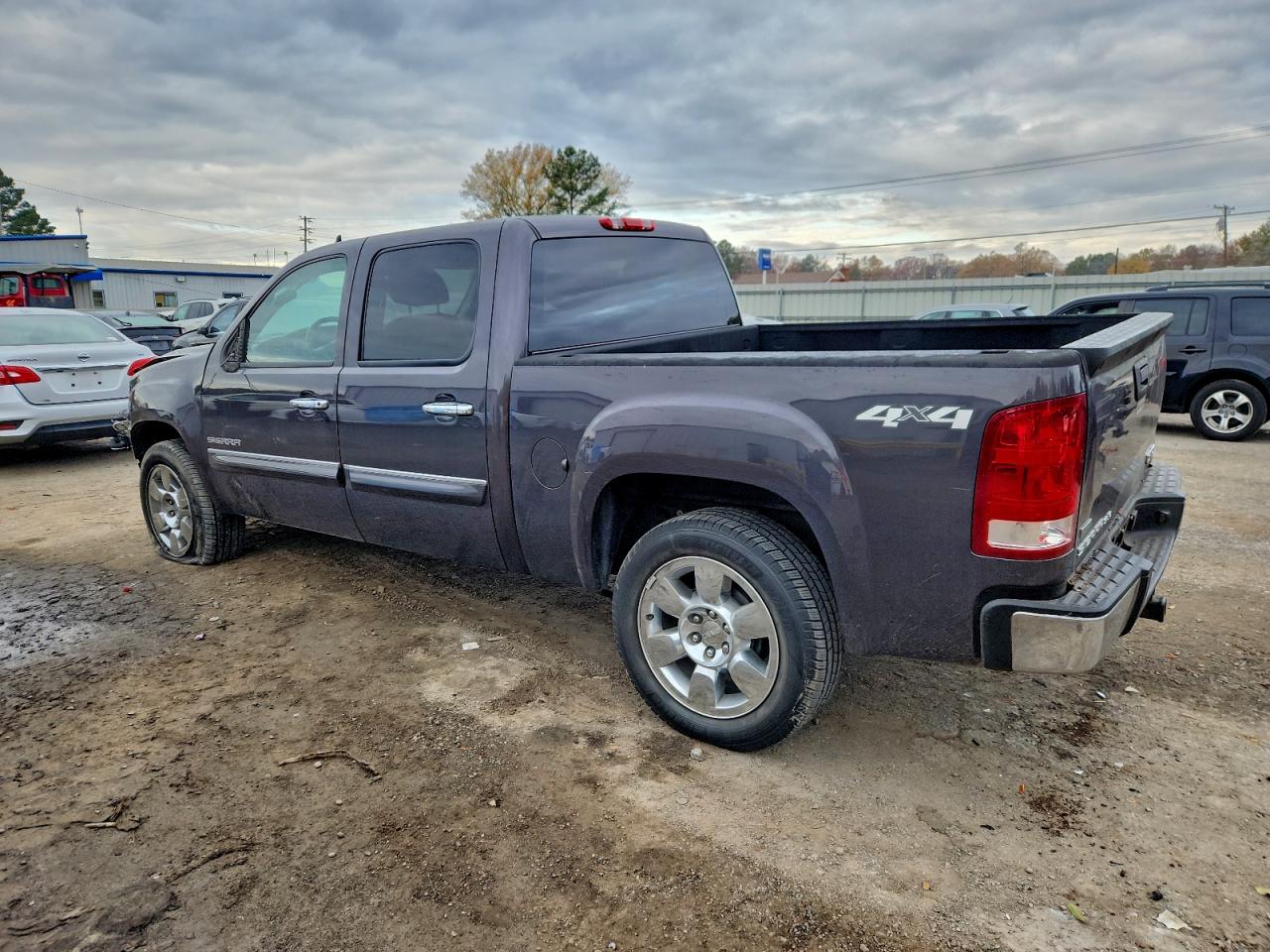 2010 GMC SIERRA photo 4