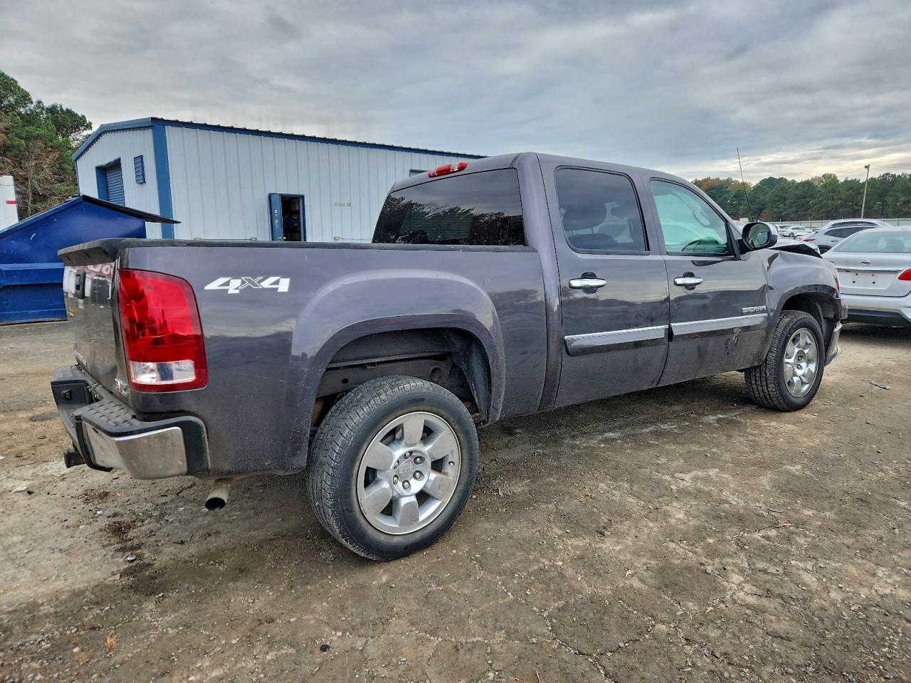 2010 GMC SIERRA photo 7