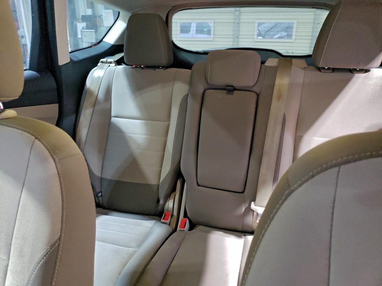 2016 FORD ESCAPE SE photo 10