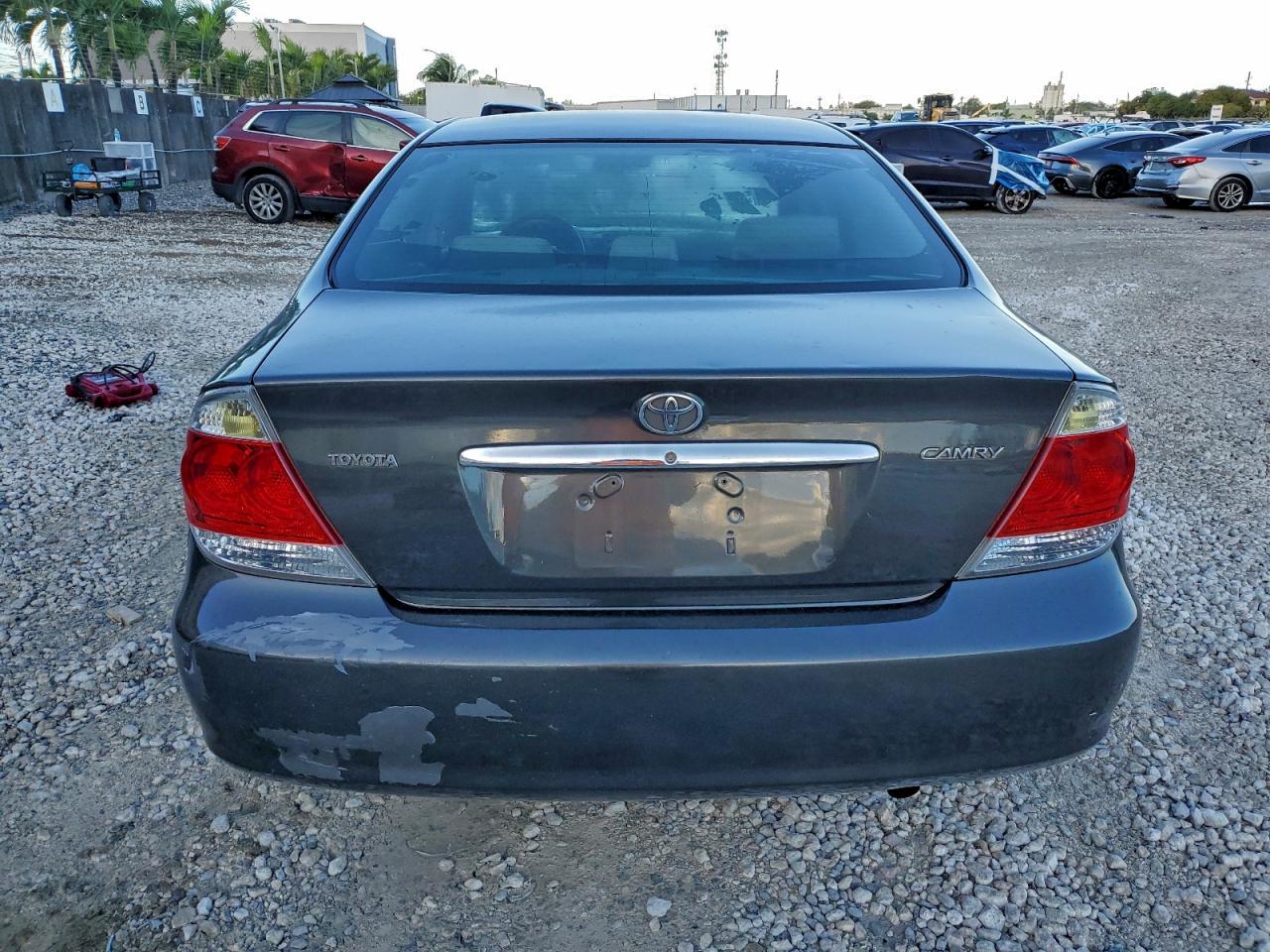 2006 TOYOTA CAMRY LE photo 6