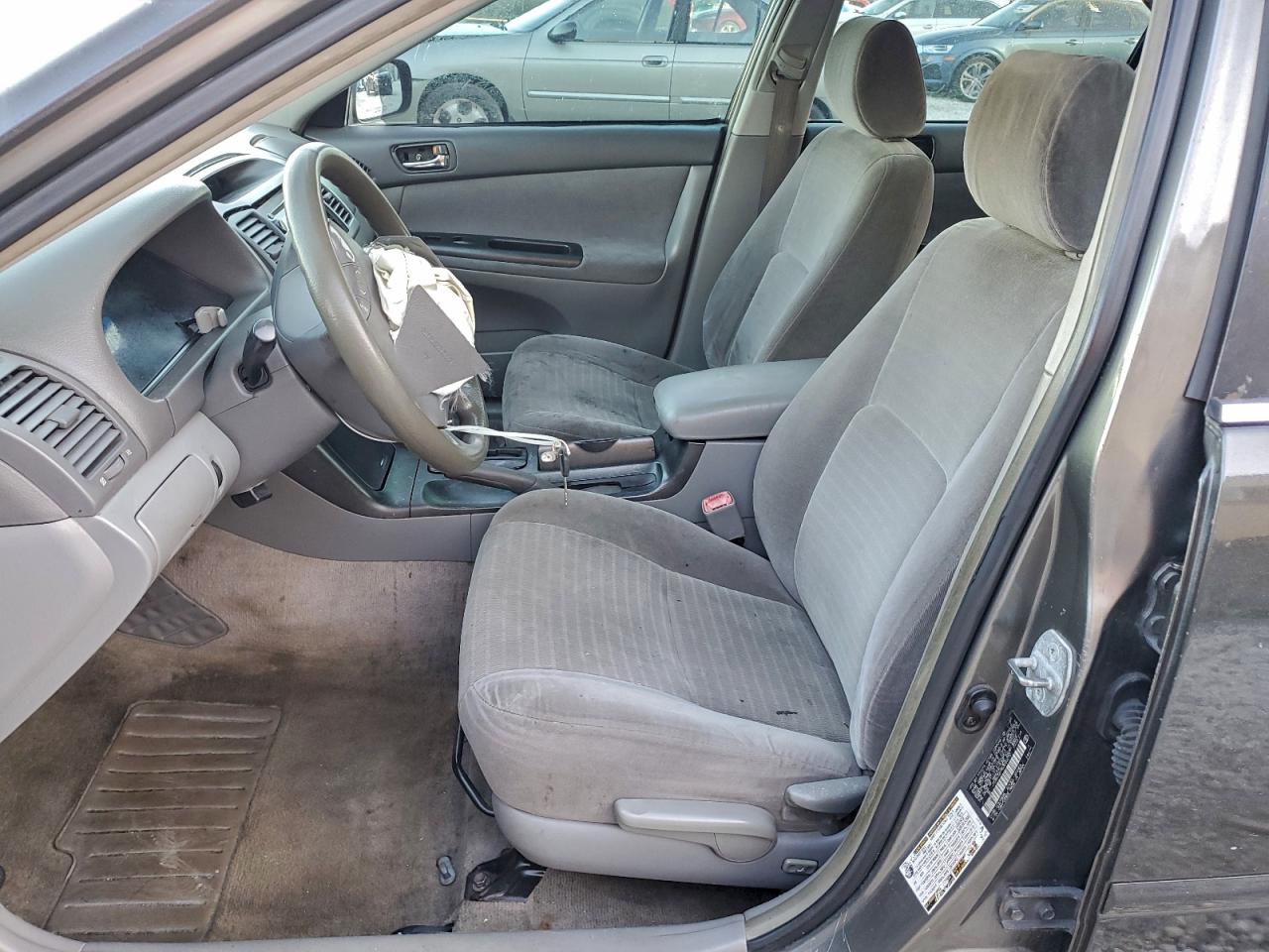 2006 TOYOTA CAMRY LE photo 7