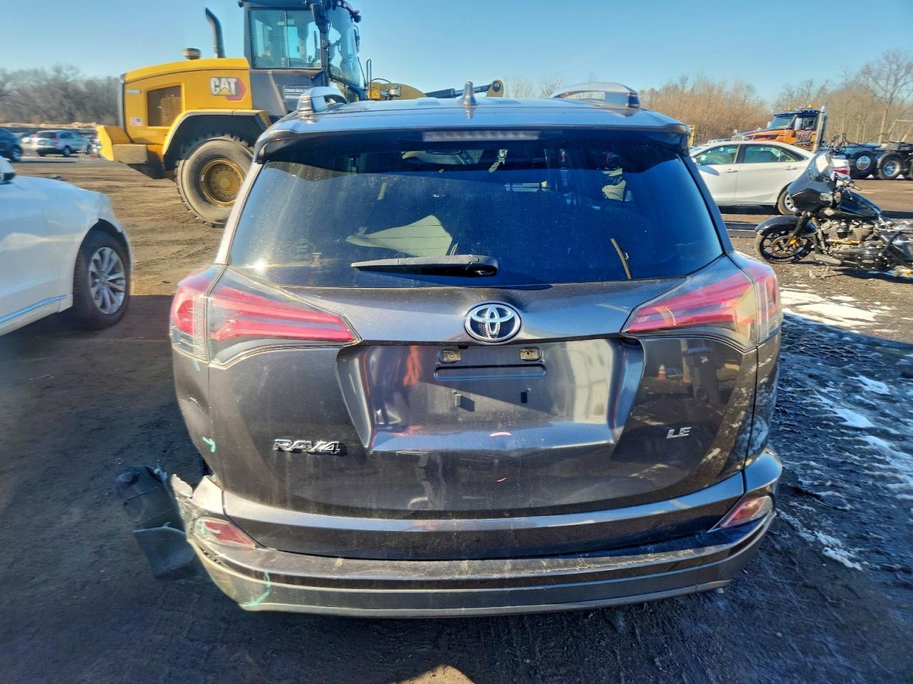 2018 TOYOTA RAV4 LE photo 6