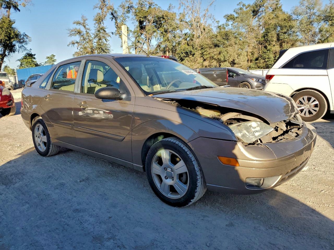 2005 FORD FOCUS ZX4 photo 7
