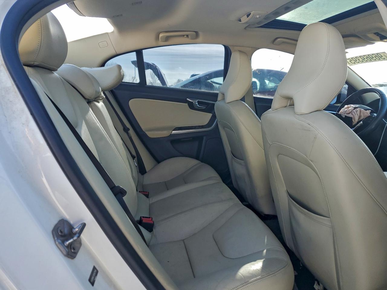 2017 VOLVO S60 photo 19