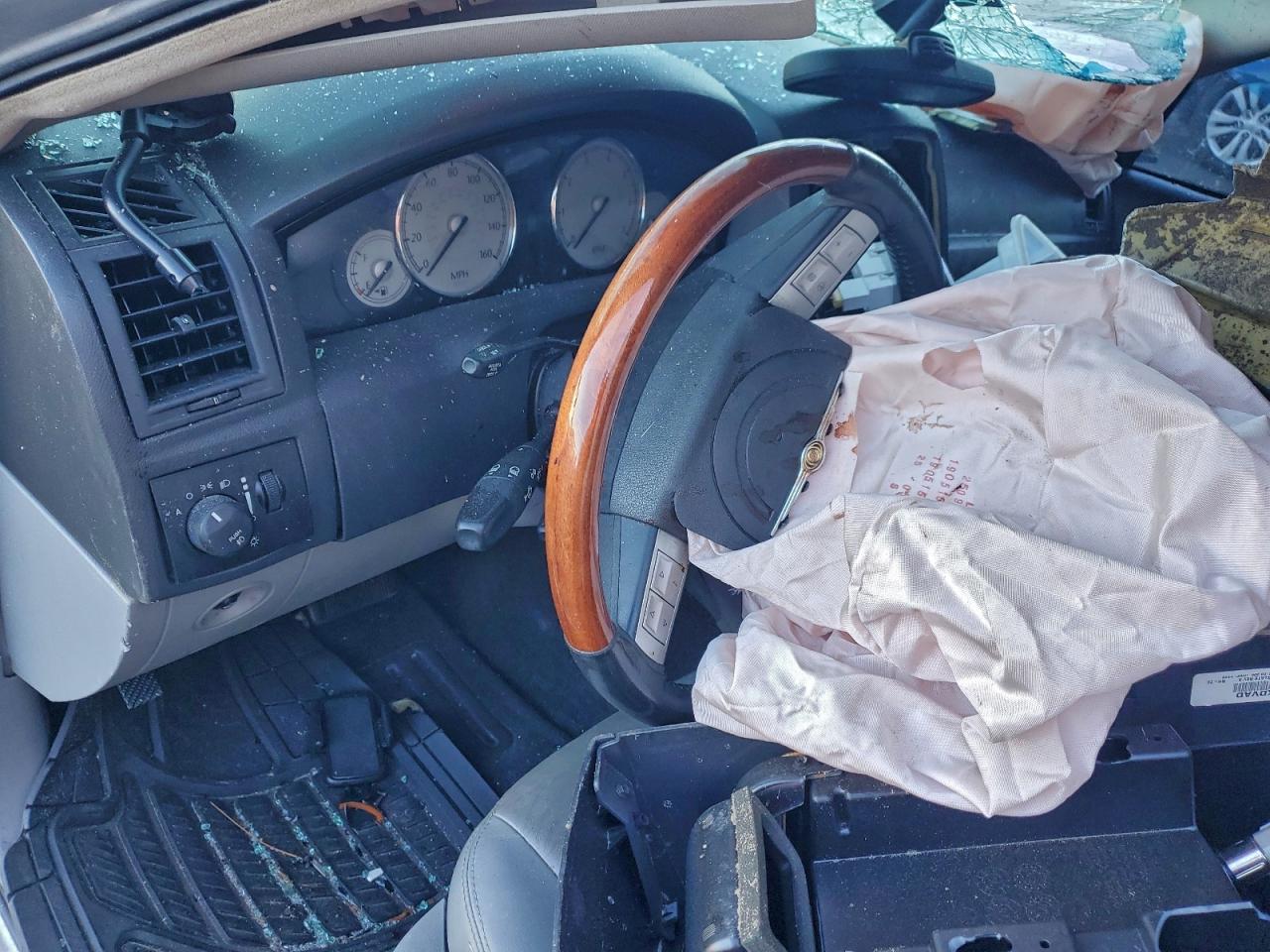 2006 CHRYSLER 300C photo 8