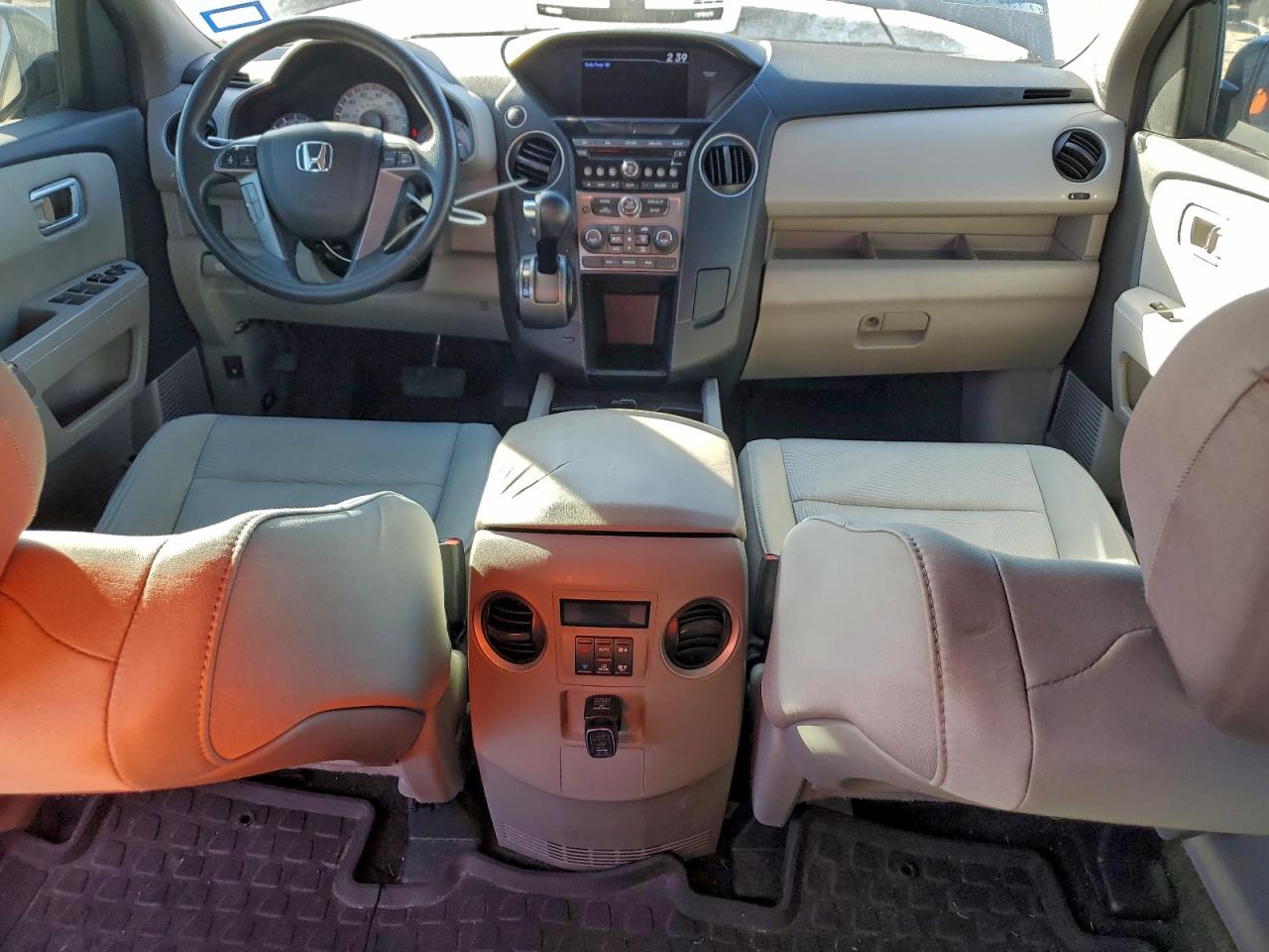 2013 HONDA PILOT LX photo 8