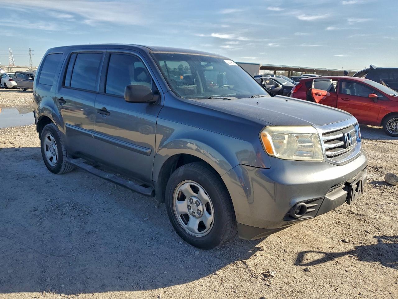 2013 HONDA PILOT LX photo 4