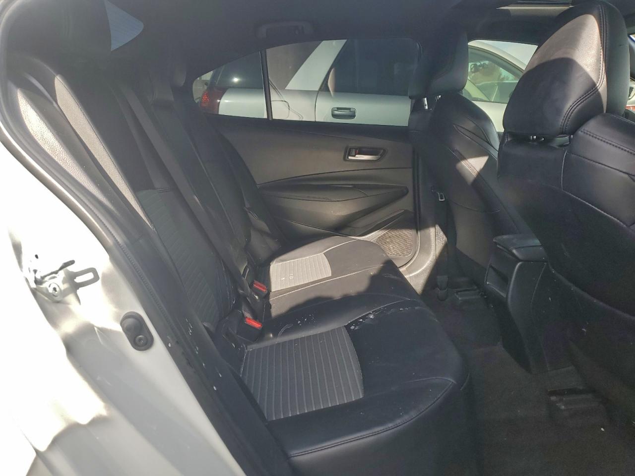 2021 TOYOTA COROLLA XSE photo 10
