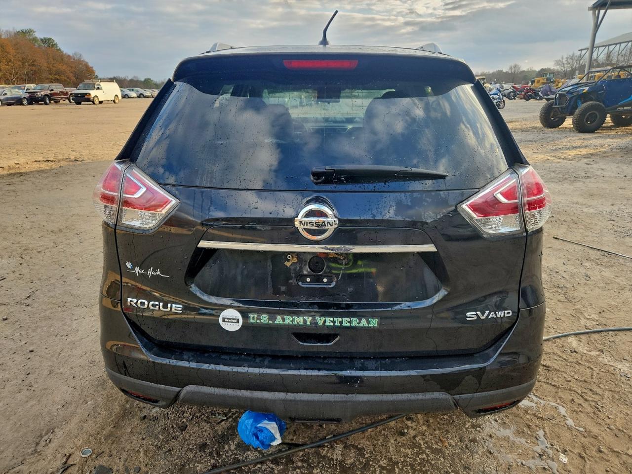 2016 NISSAN ROGUE SV photo 6