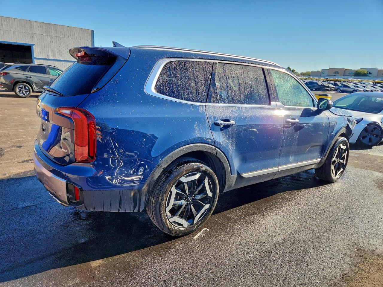 2025 KIA TELLURIDE S photo 3