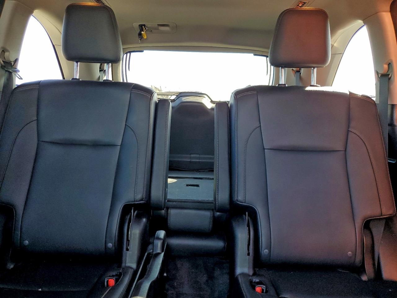 2016 TOYOTA HIGHLANDER XLE photo 10