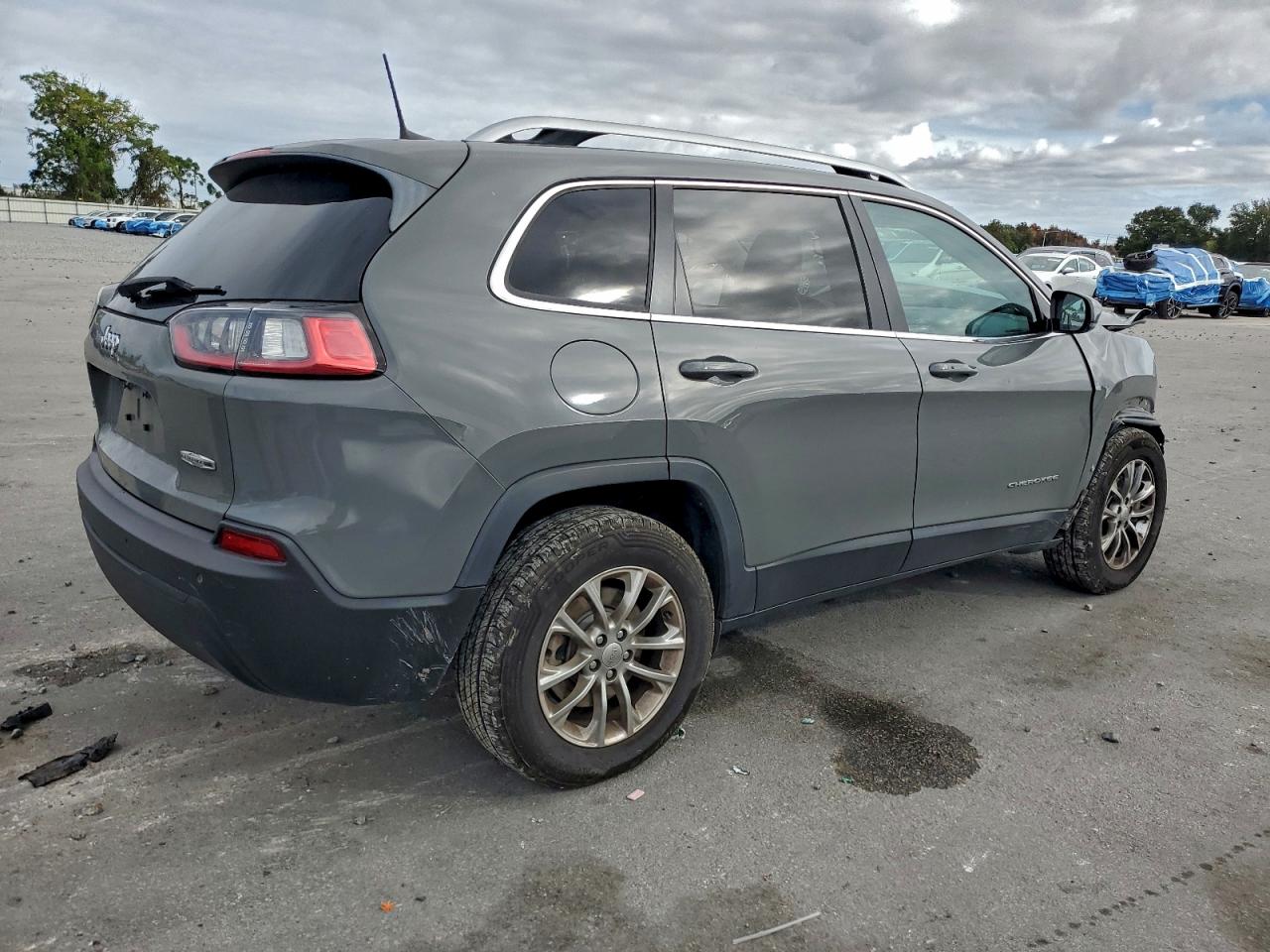 2021 JEEP CHEROKEE LATITUDE PLUS photo 3