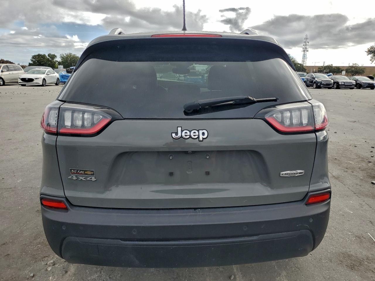 2021 JEEP CHEROKEE LATITUDE PLUS photo 6