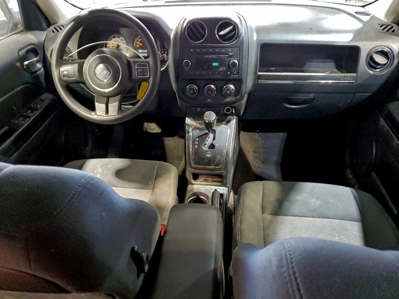 2015 JEEP PATRIOT SPORT photo 8