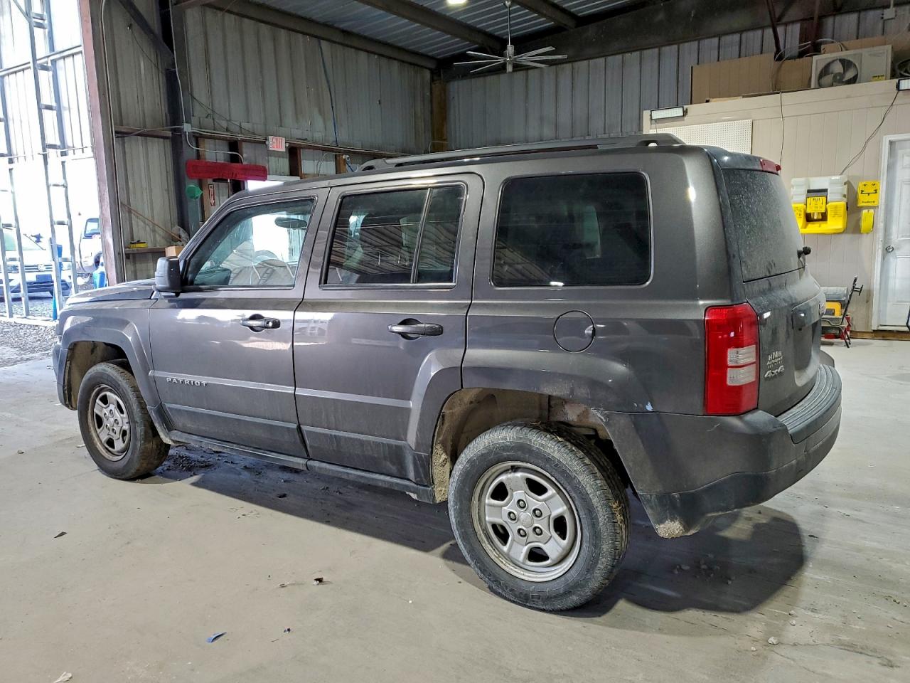 2015 JEEP PATRIOT SPORT photo 2