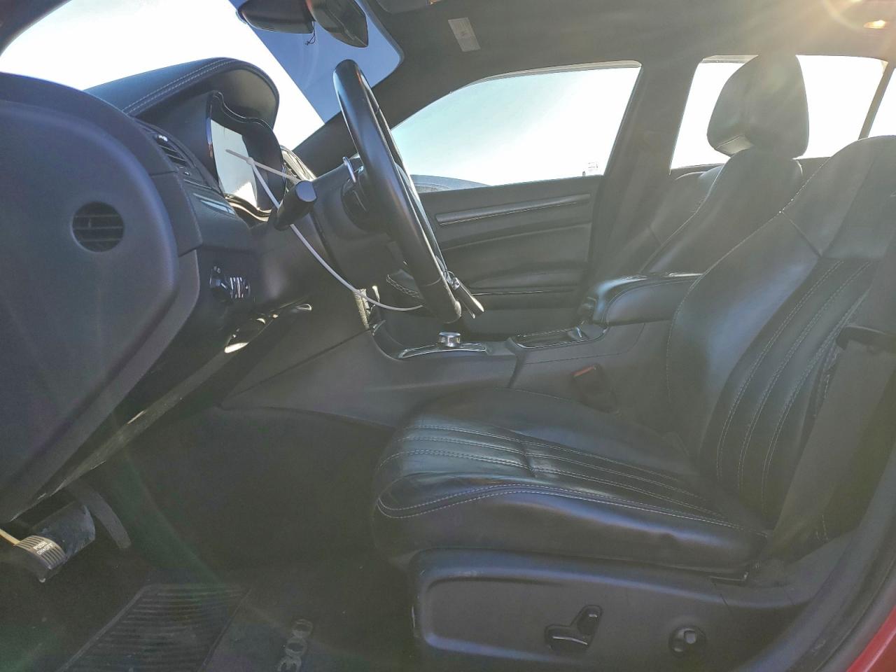 2015 CHRYSLER 300 S photo 7