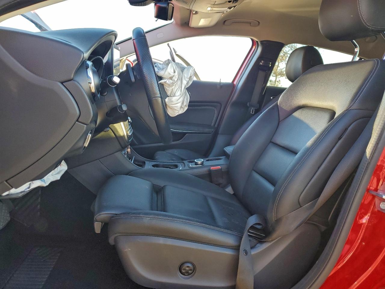2019 MERCEDES-BENZ GLA 250 photo 7