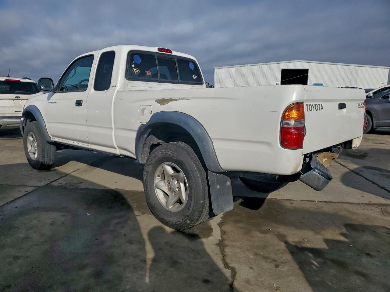 2004 TOYOTA TACOMA XTRACAB PRERUNNER photo 2
