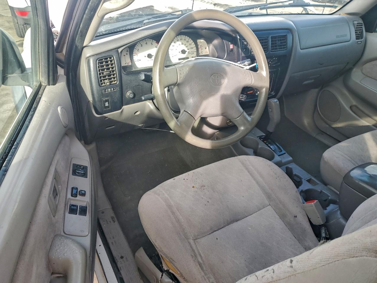 2004 TOYOTA TACOMA XTRACAB PRERUNNER photo 8