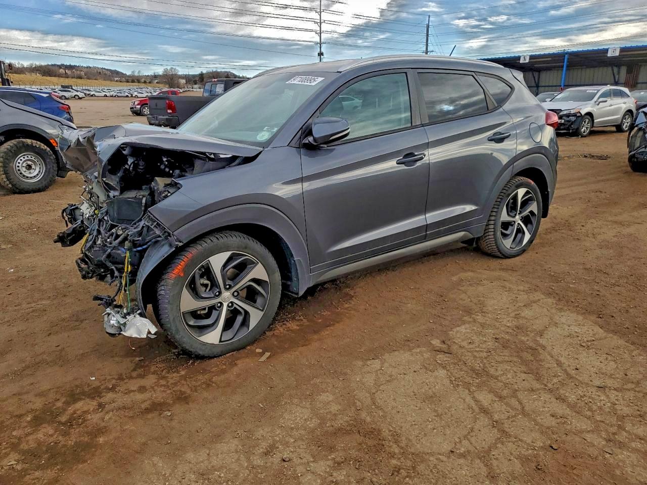 2016 HYUNDAI TUCSON