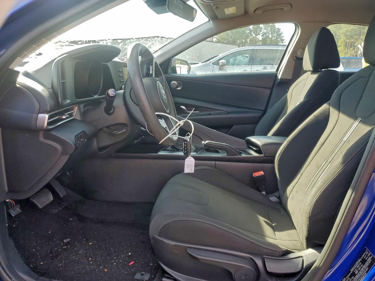 2023 HYUNDAI ELANTRA SEL photo 13