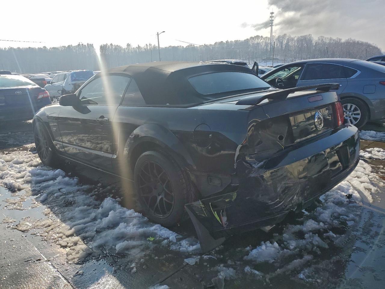 2008 FORD MUSTANG GT photo 2