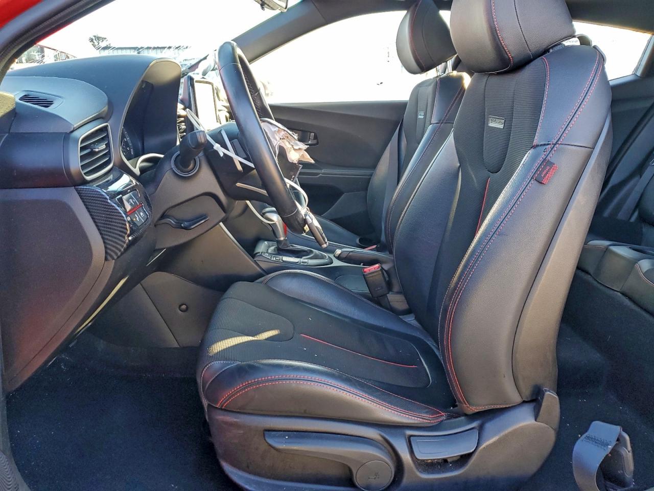 2020 HYUNDAI VELOSTER photo 7