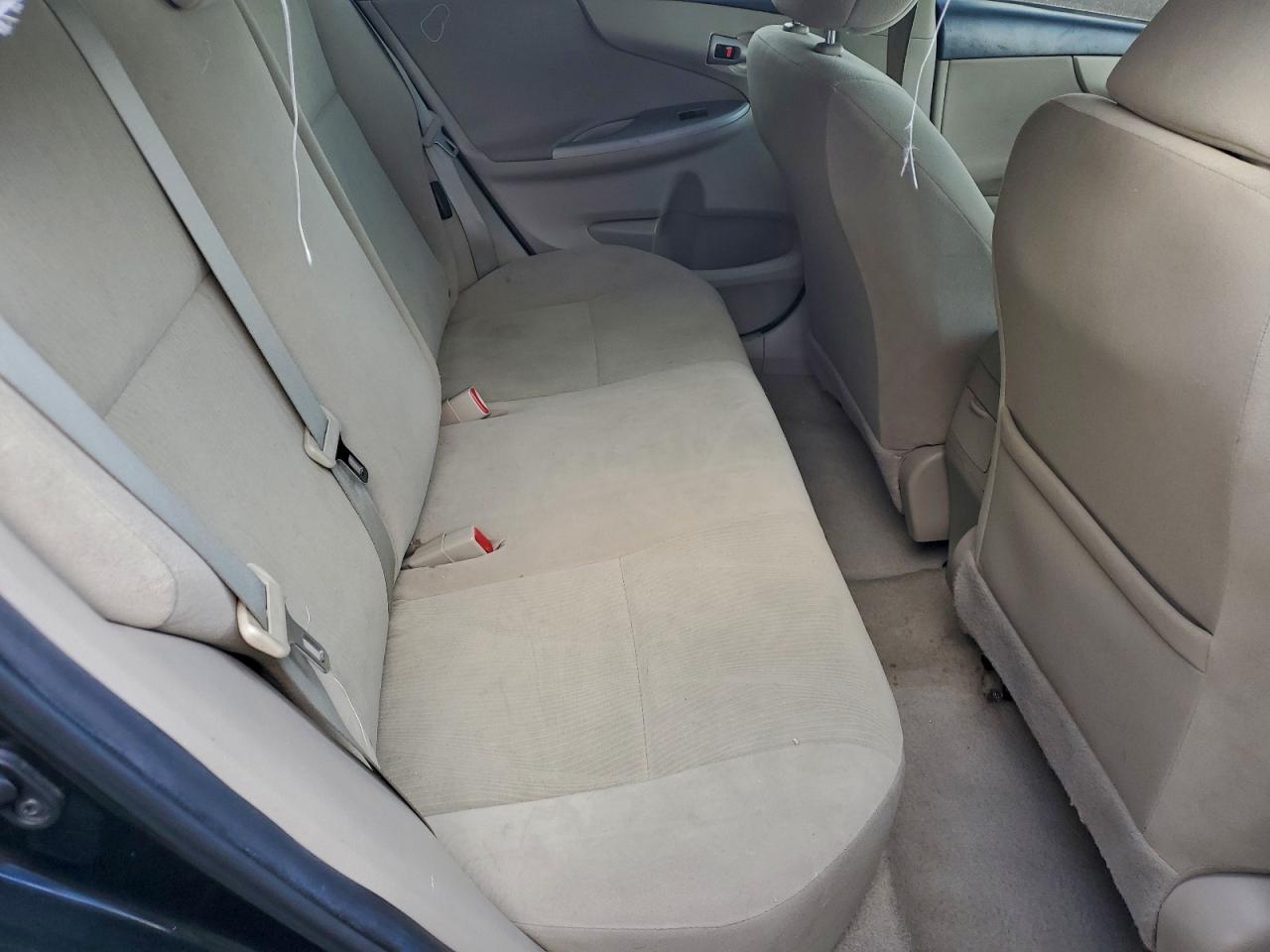 2013 TOYOTA COROLLA BASE photo 28