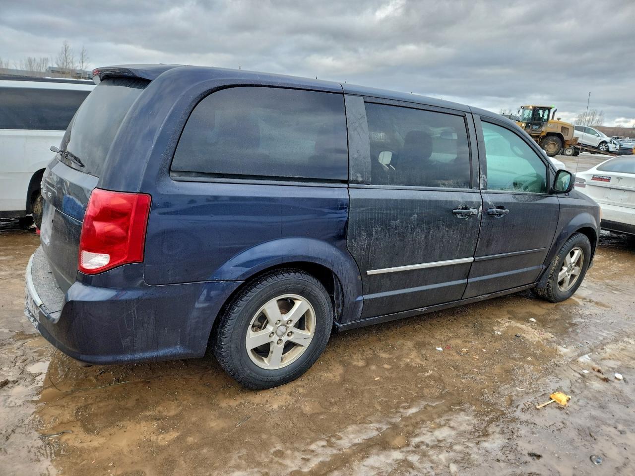 2011 DODGE GRAND CARAVAN EXPRESS photo 7