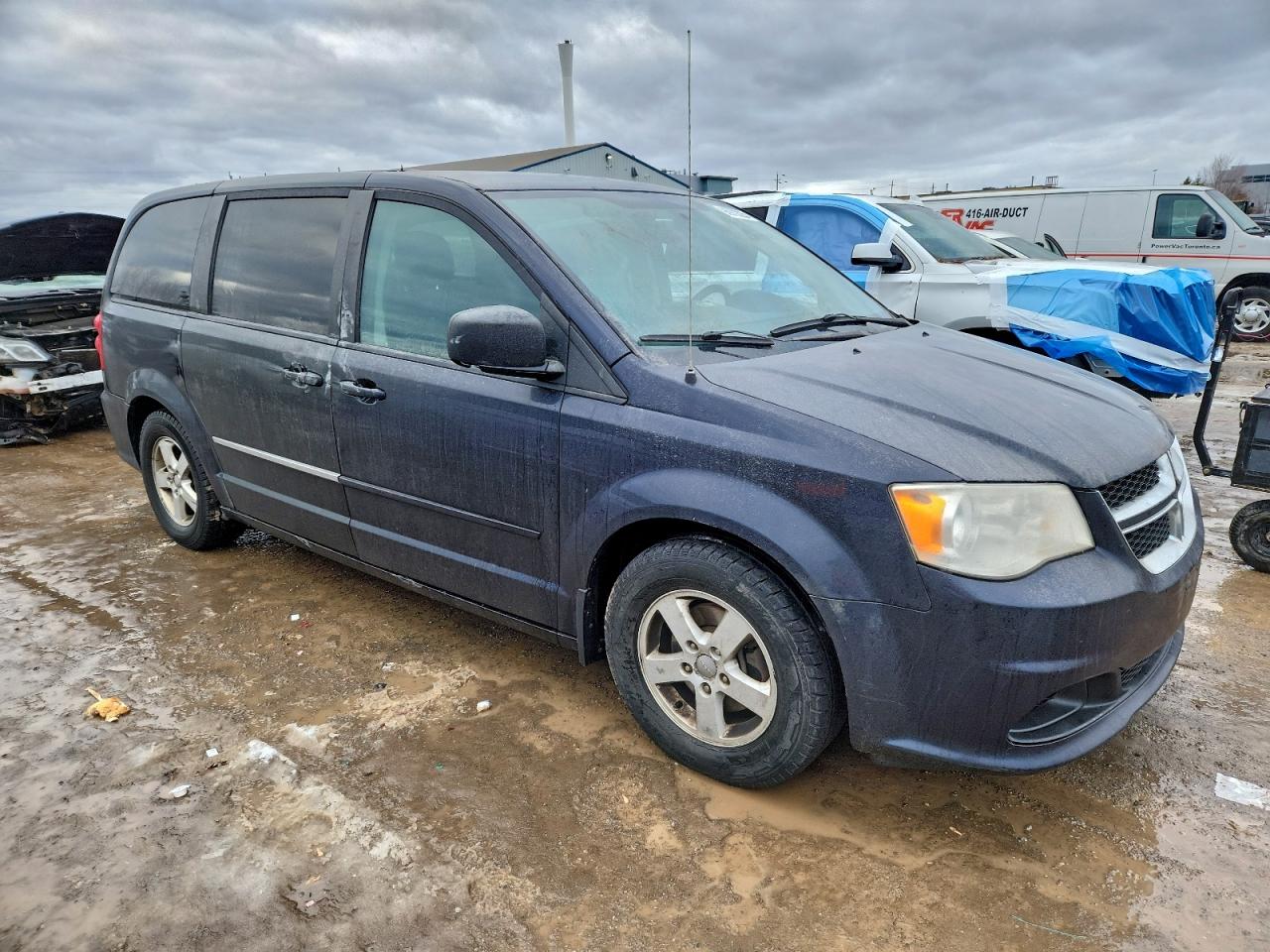 2011 DODGE GRAND CARAVAN EXPRESS photo 10