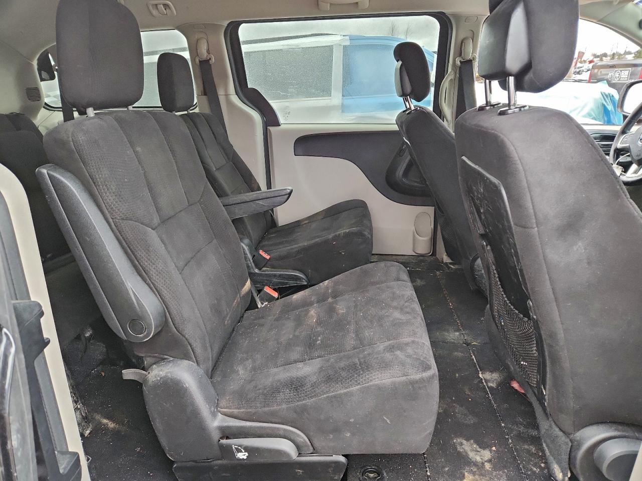 2011 DODGE GRAND CARAVAN EXPRESS photo 31