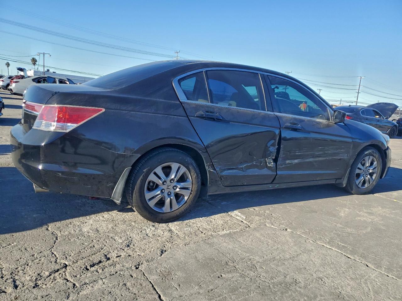2012 HONDA ACCORD LXP photo 3