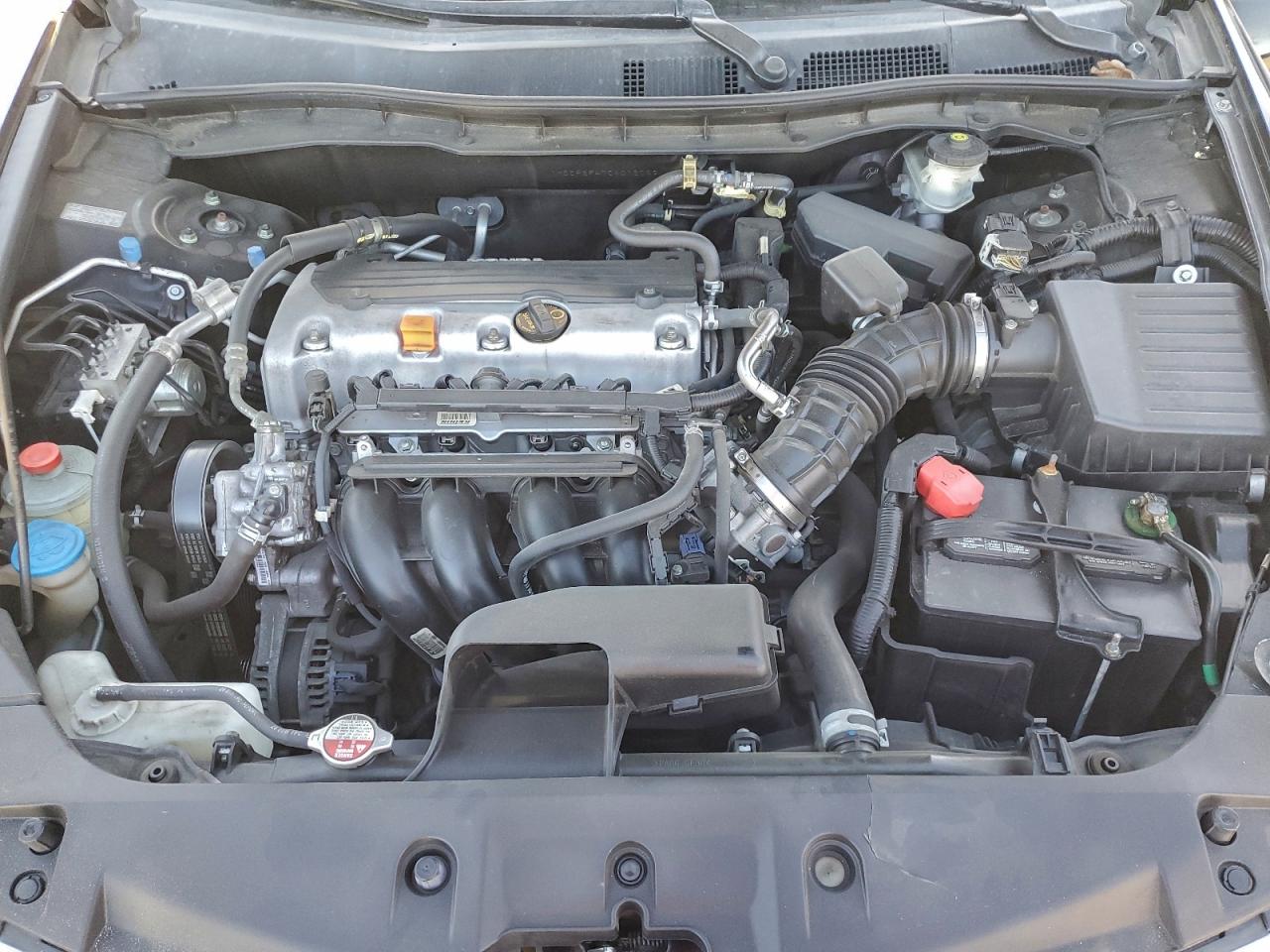 2012 HONDA ACCORD LXP photo 11
