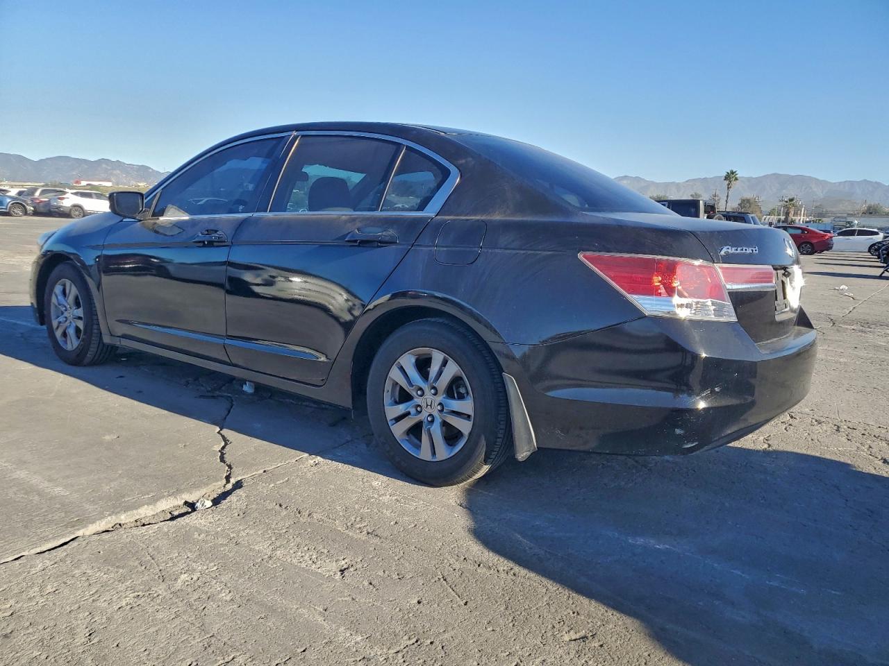 2012 HONDA ACCORD LXP photo 2