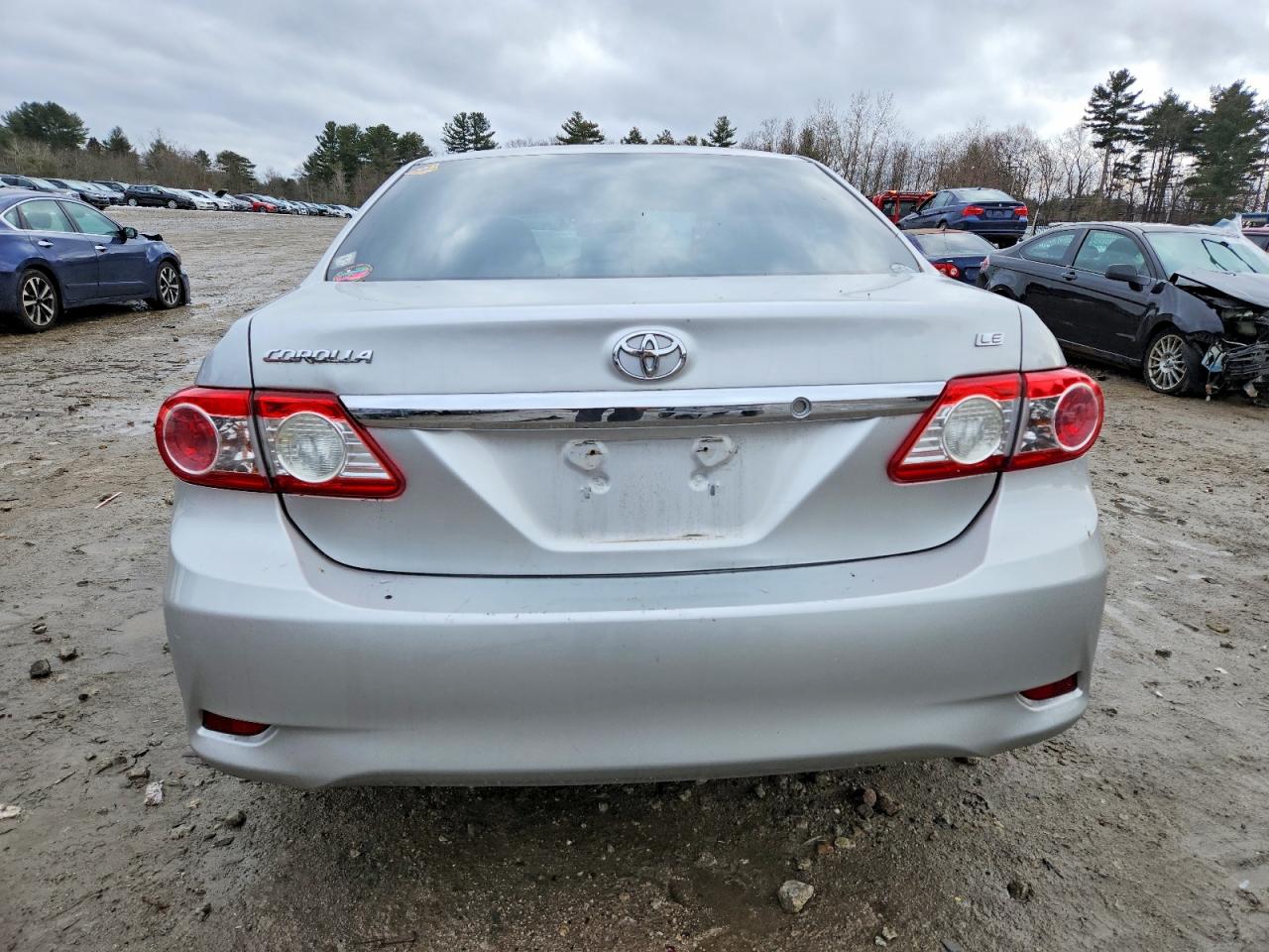 2011 TOYOTA COROLLA BASE photo 11