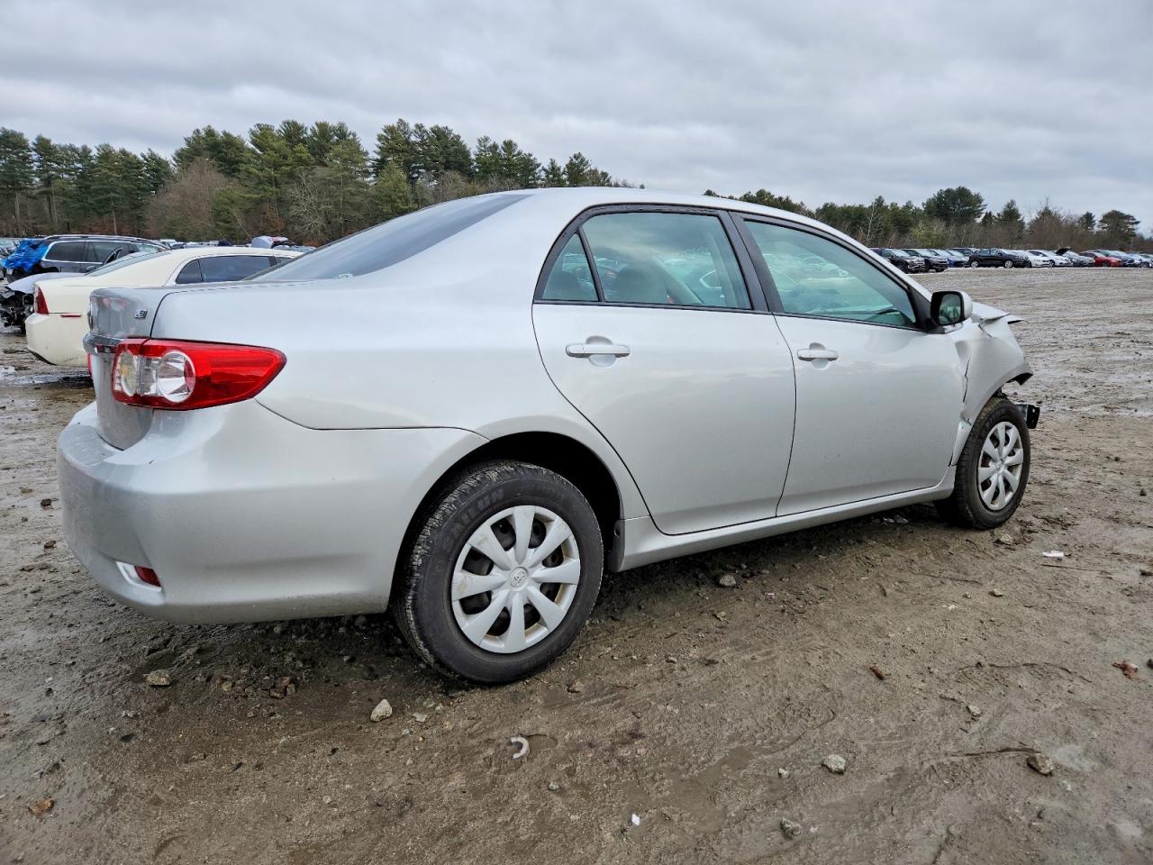 2011 TOYOTA COROLLA BASE photo 5
