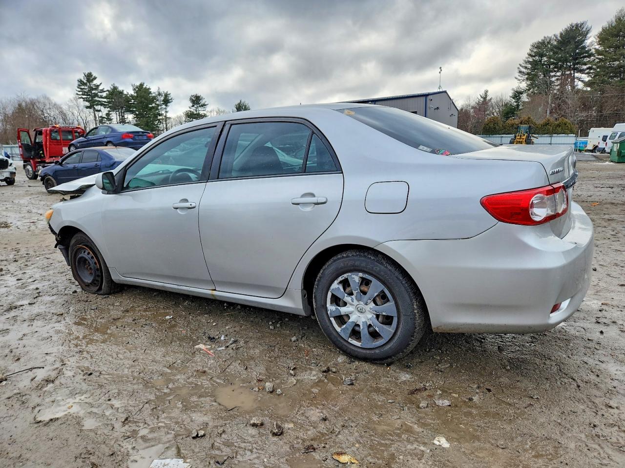 2011 TOYOTA COROLLA BASE photo 3