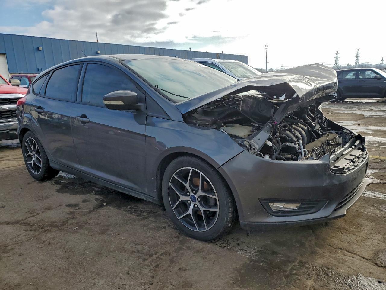 2018 FORD FOCUS SEL photo 4