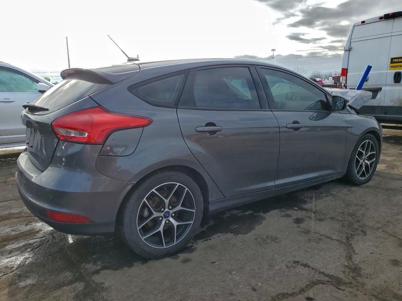 2018 FORD FOCUS SEL photo 3