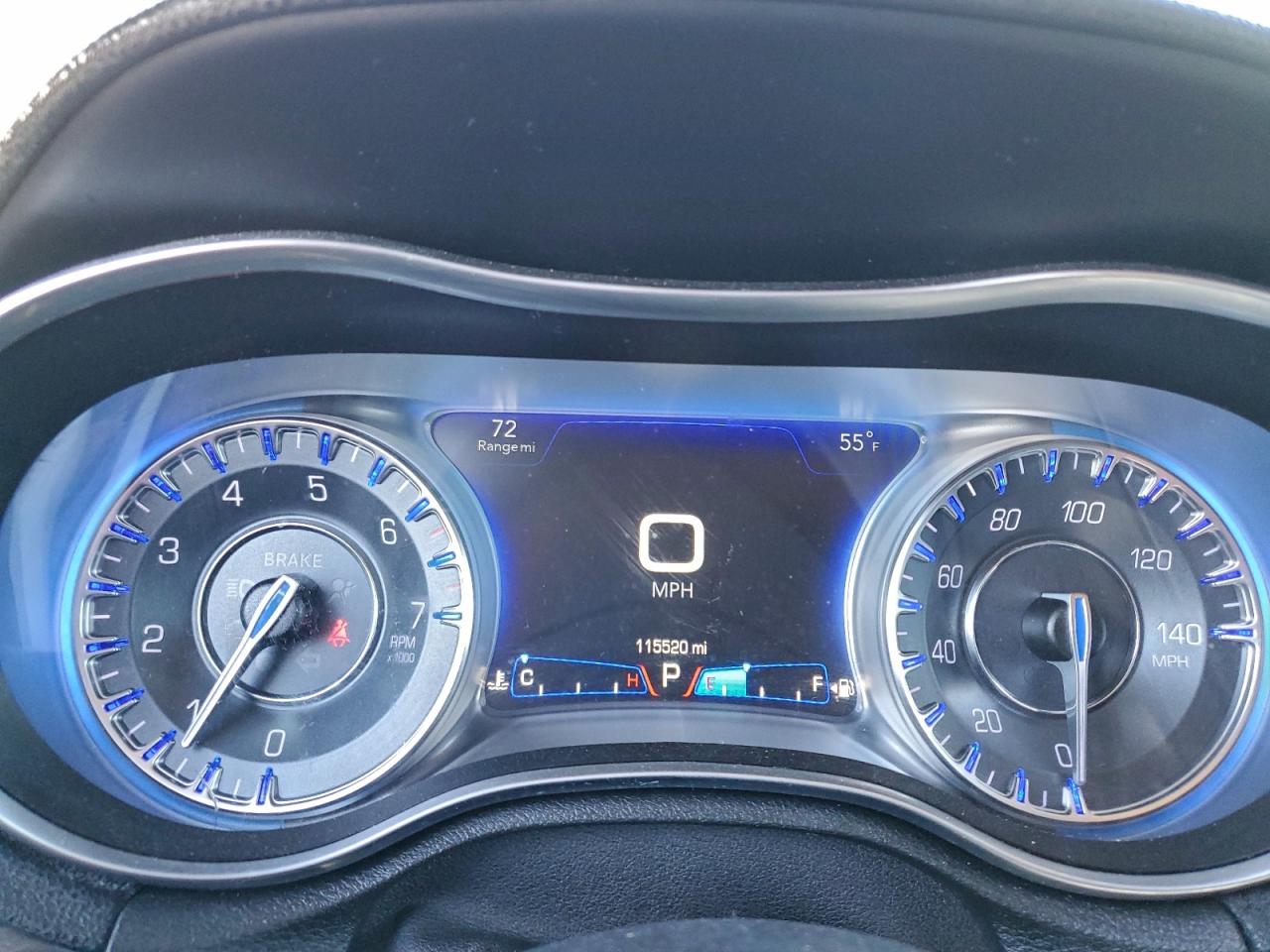 2018 CHRYSLER 300 TOURING photo 9