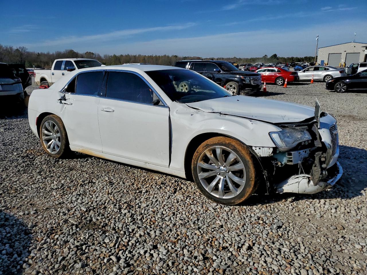 2018 CHRYSLER 300 TOURING photo 4