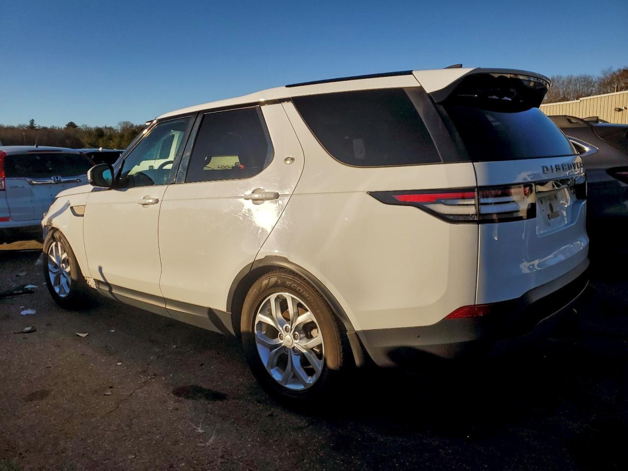 2019 LAND ROVER DISCOVERY SE photo 2