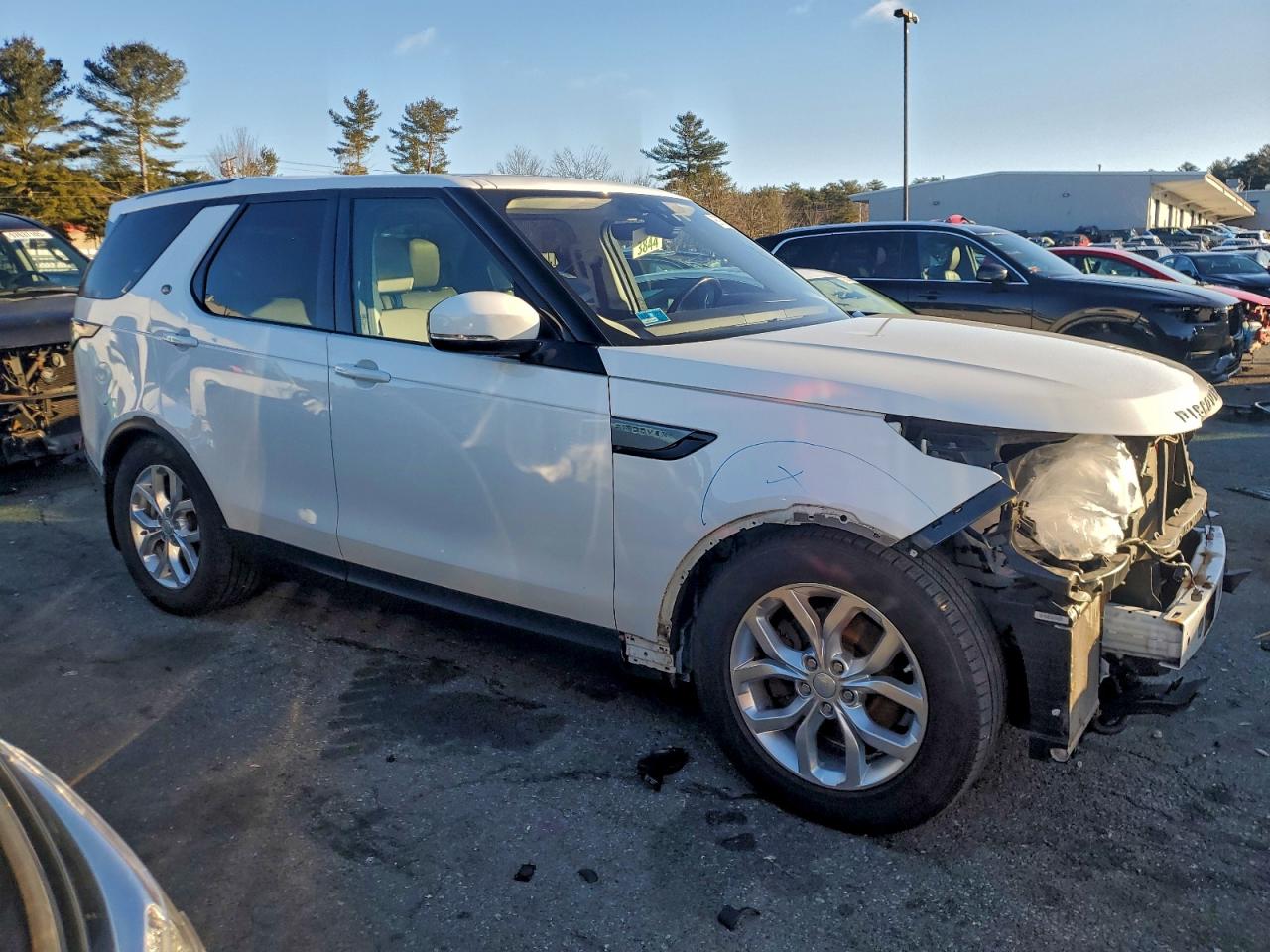2019 LAND ROVER DISCOVERY SE photo 4