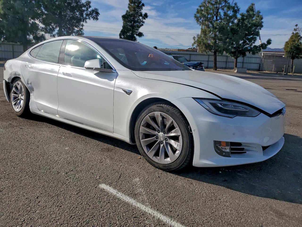 2018 TESLA MODEL S photo 4