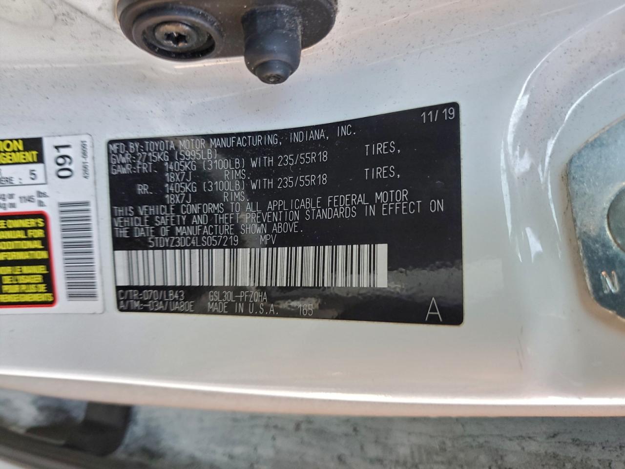 2020 TOYOTA SIENNA XLE photo 14