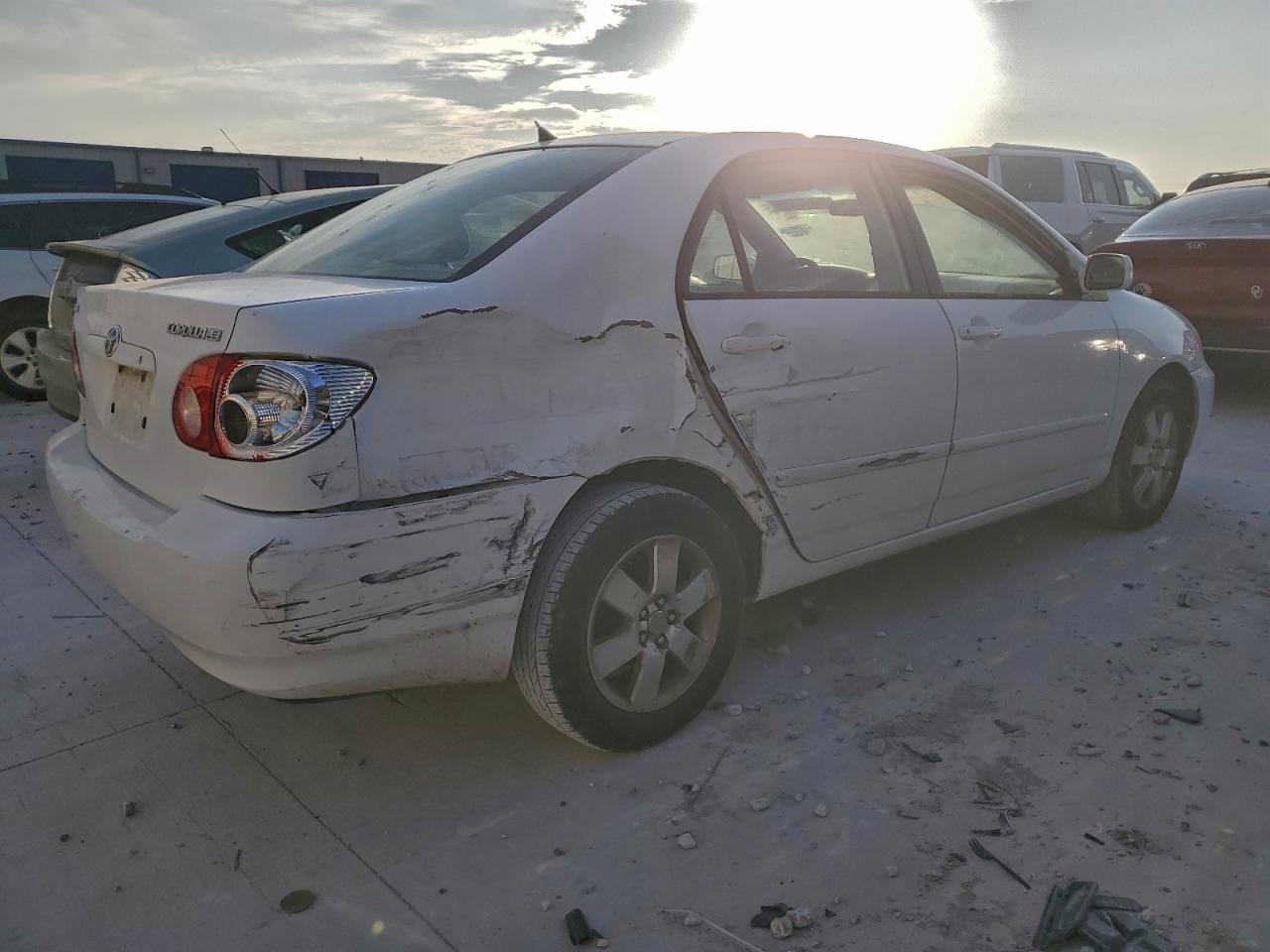 2005 TOYOTA COROLLA CE photo 3