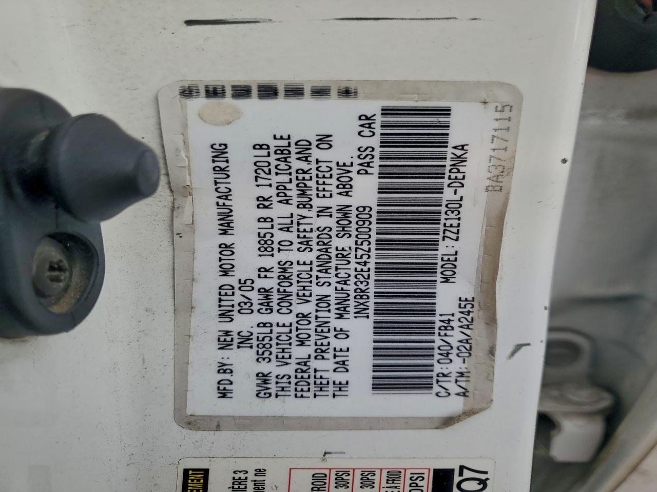 2005 TOYOTA COROLLA CE photo 12