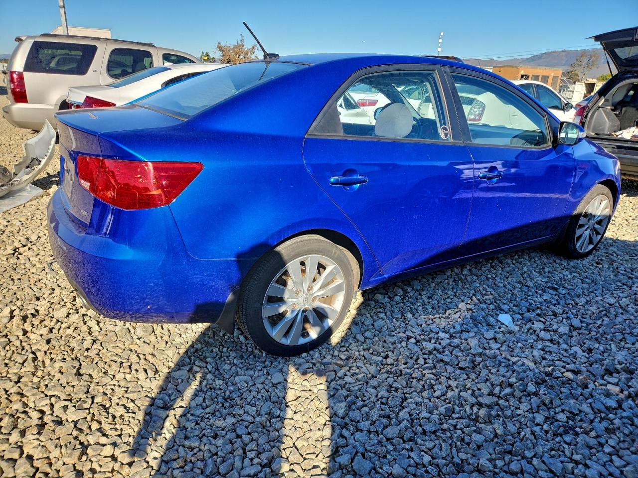 2010 KIA FORTE SX photo 3