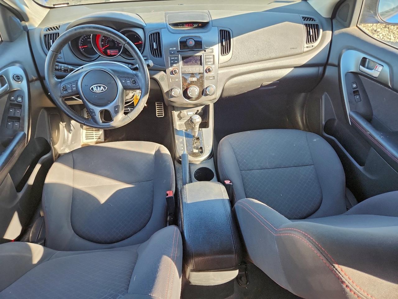 2010 KIA FORTE SX photo 8