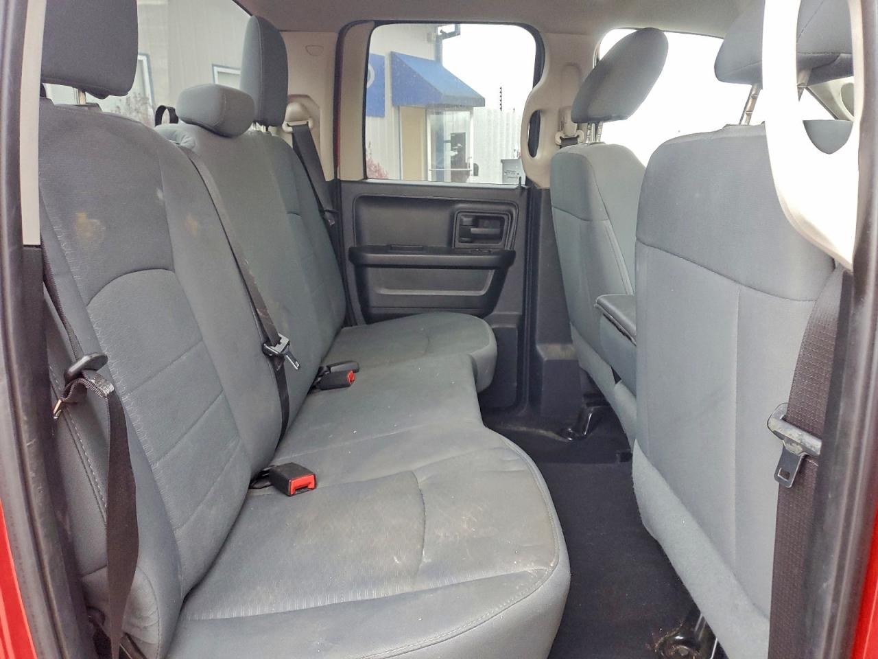 2014 RAM 1500 ST photo 10
